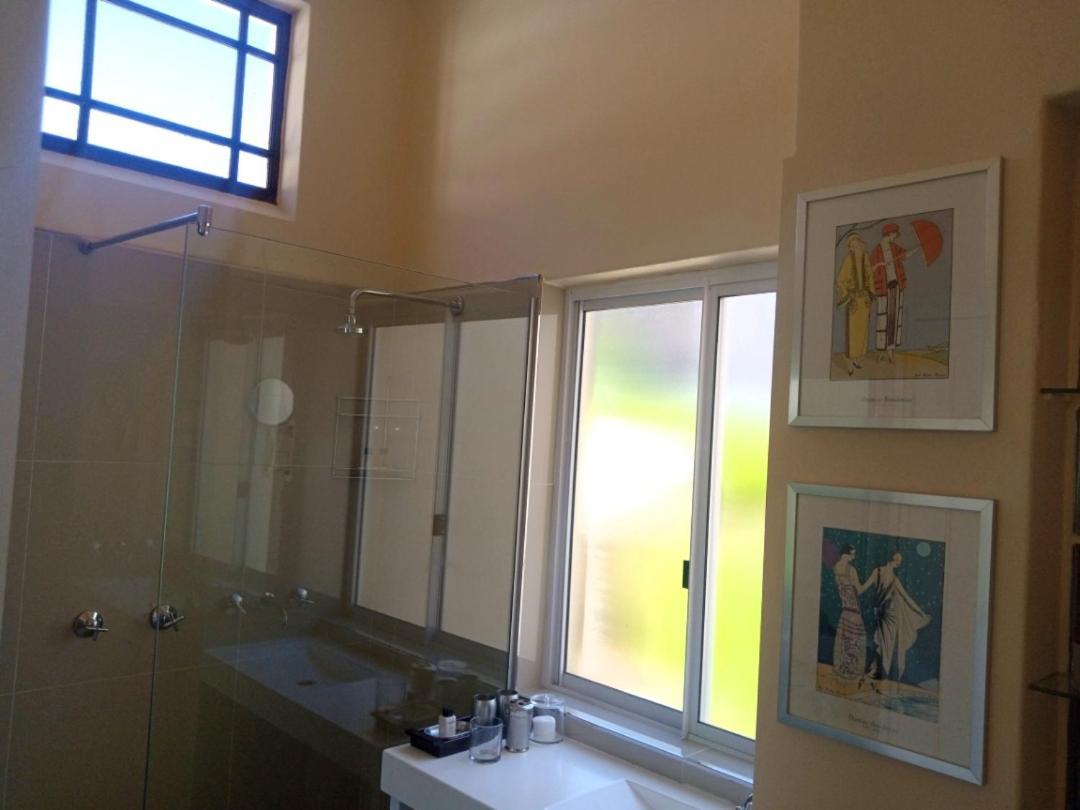 ลิเบอร์ตี้ลอดจ์ Bed & Breakfast เคปทาวน์ ภายนอก รูปภาพ