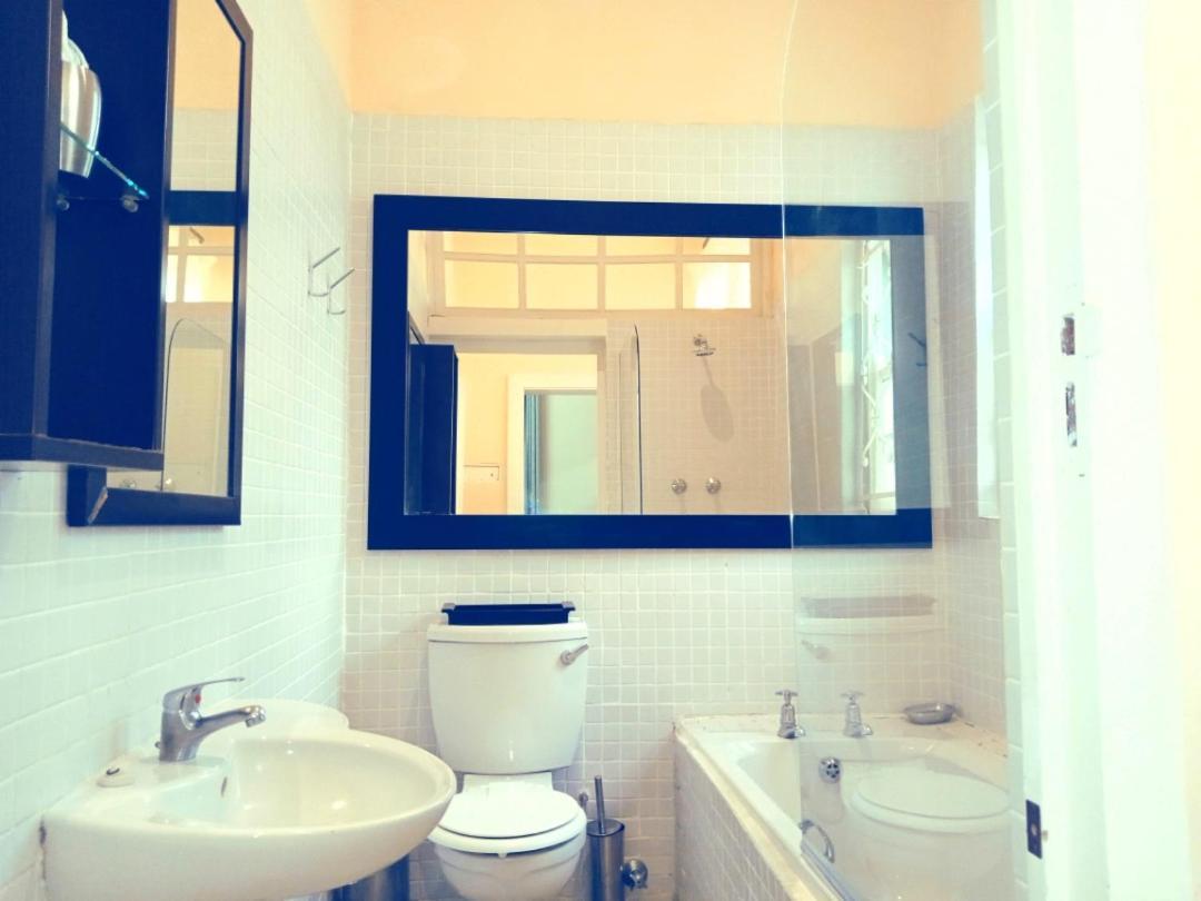 ลิเบอร์ตี้ลอดจ์ Bed & Breakfast เคปทาวน์ ภายนอก รูปภาพ