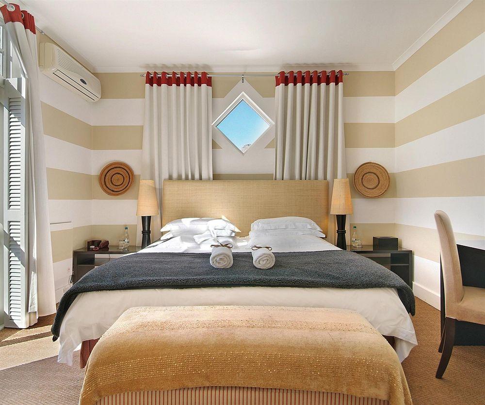 ลิเบอร์ตี้ลอดจ์ Bed & Breakfast เคปทาวน์ ภายนอก รูปภาพ